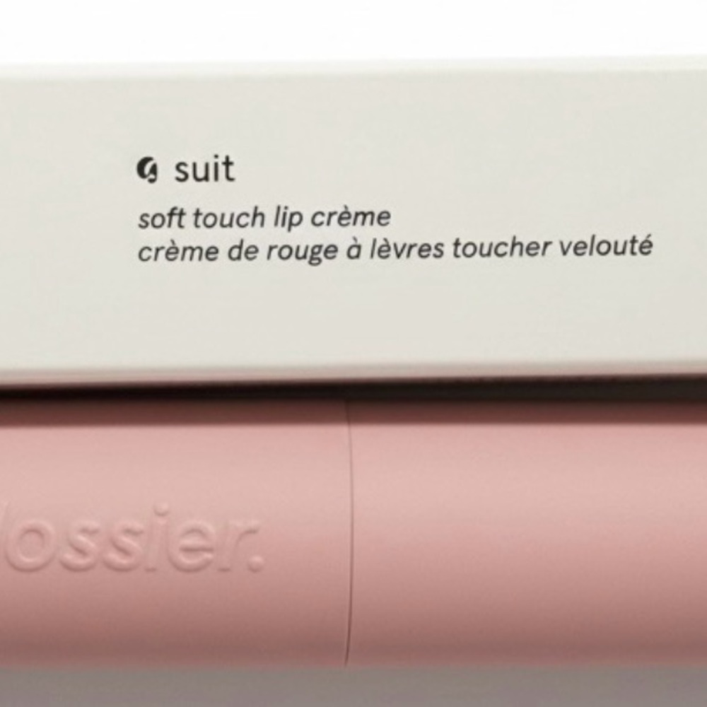 Glossier G Suit Lip Creme JET Bold Red NIB - Picture 13 of 15